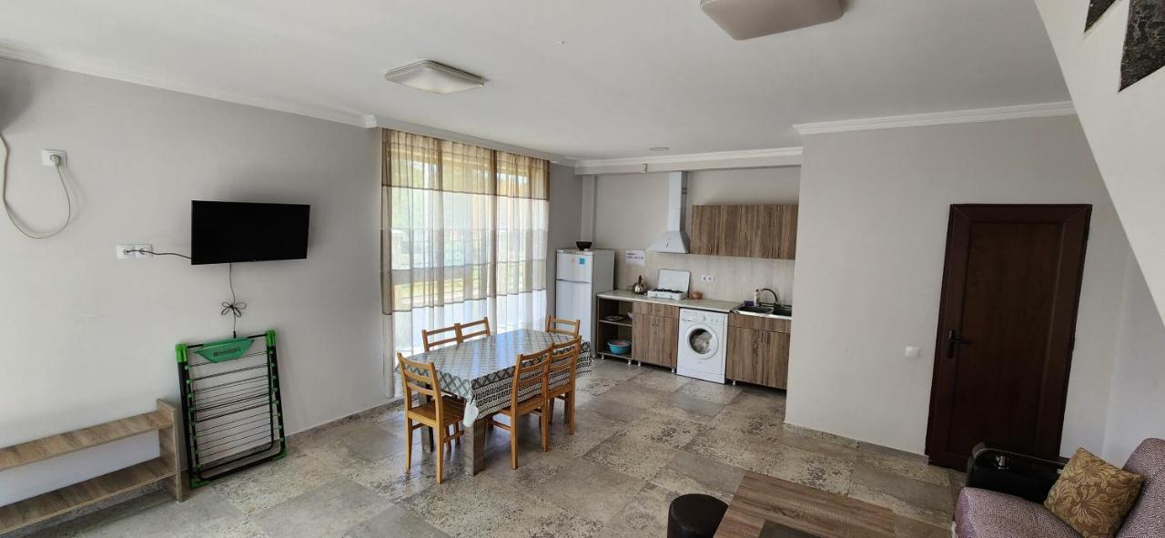 Rio Cottage Apartment Ureki Exterior photo